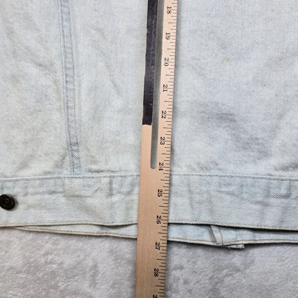 Vintage Levi's Denim Trucker Jacket Mens XL Distressed Light‎ Wash Jean Made USA - Picture 11 of 14